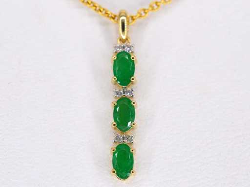 Gouden hanger met diamanten en smaragd