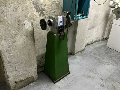 Double grinding wheel