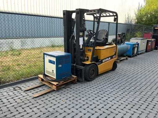 Stivuitor Caterpillar EP25K-PAC 2003