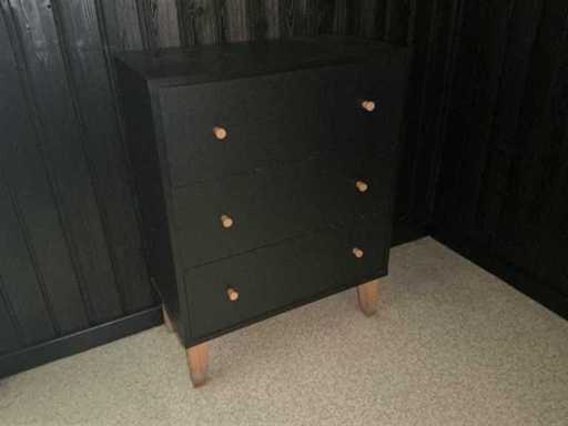 Wandkast/dressoirkast en wandkapstok