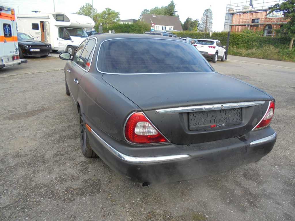 Jaguar - XJ - Car - 2003