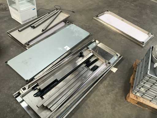 Diverse Rvs werktafel (4x)