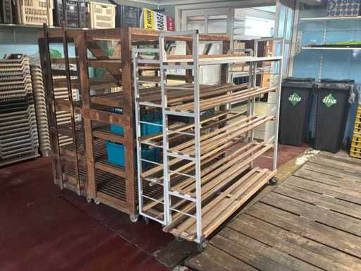 Bread carts (4x)