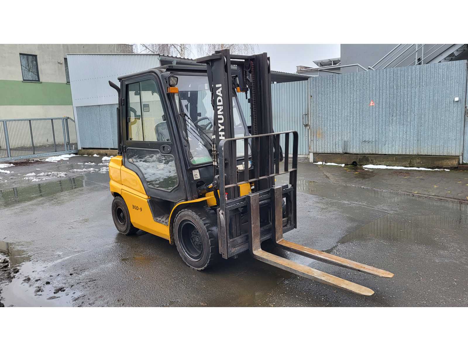 HYUNDAI 30D-9 Disel forklift