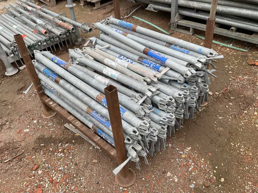 batch of Afix/Layher scaffolding beams with spike blade