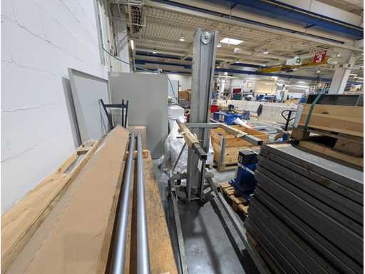 BÖCKER ALP-LIFT LM 575 Materiaallifter