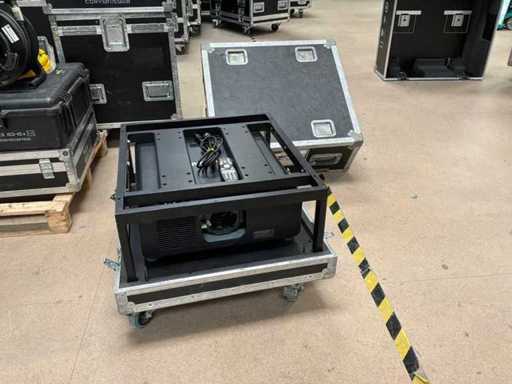 PANASONIC PT-DZ870EK Video Projector