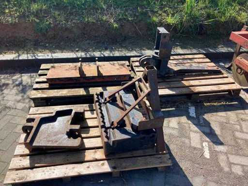 Porte-poids avant international - barre de traction - Plaque coulissante CW05