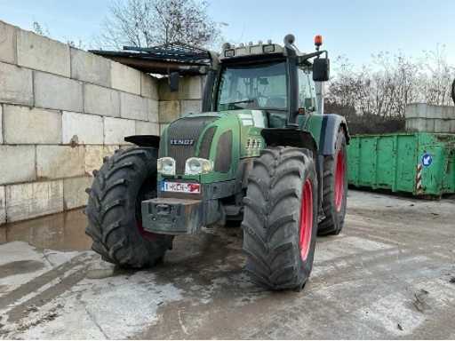 Tractors, 3 dumpers, Protective screen, power group and 12 containers
