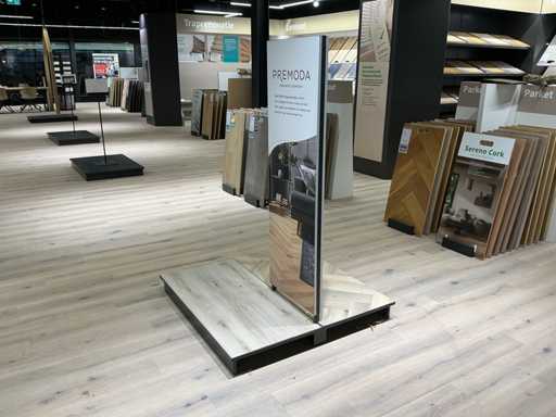 Divers meubles de magasin