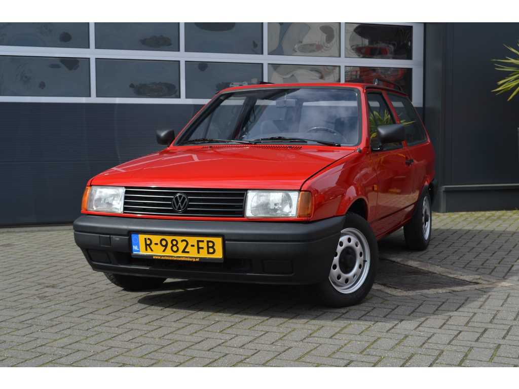 Volkswagen Polo Steilheck | R-982-FB | Anno 1993 | 