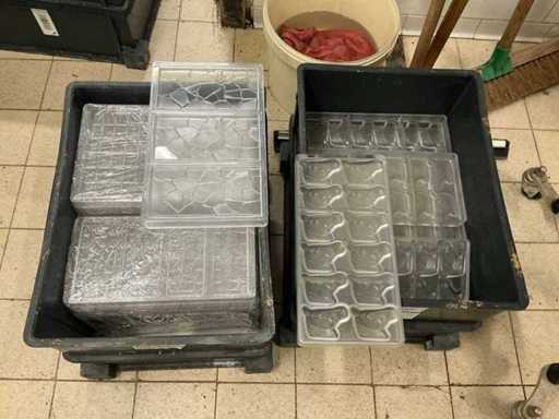 Partia różnych form czekoladowych