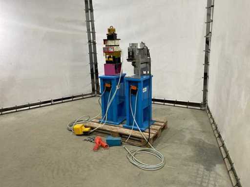 Reynaerts - 1999 - REYG226B - Ponsmachine (2x)