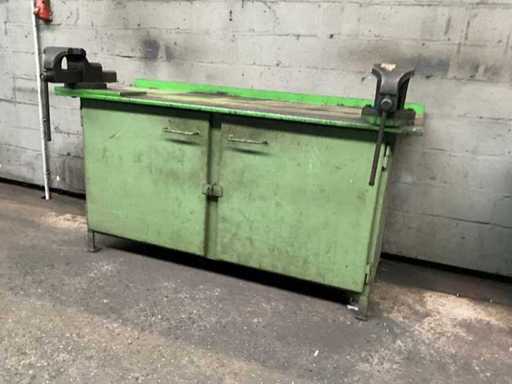 Banco da lavoro in acciaio con 2 morse