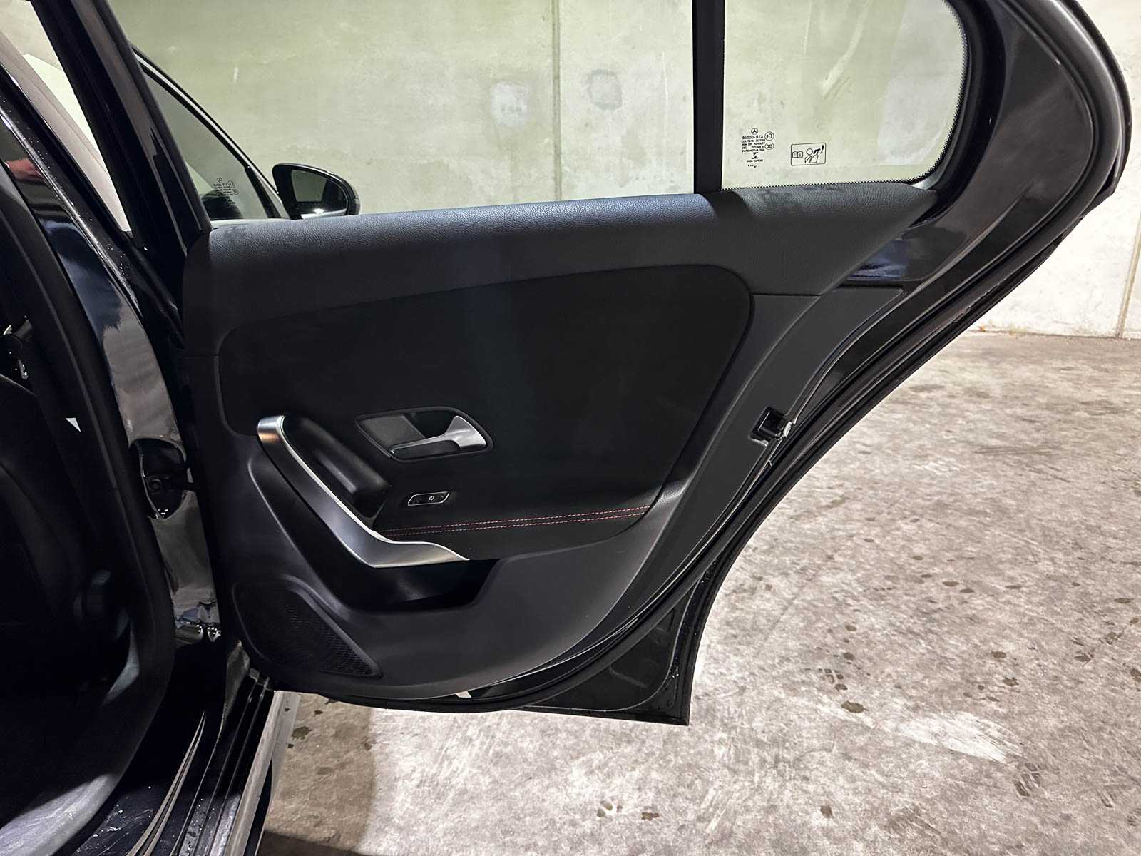 Mercedes-Benz A200 Business Solution AMG A-klasse 163pk 2019 (Origineel-NL), XH-436-L