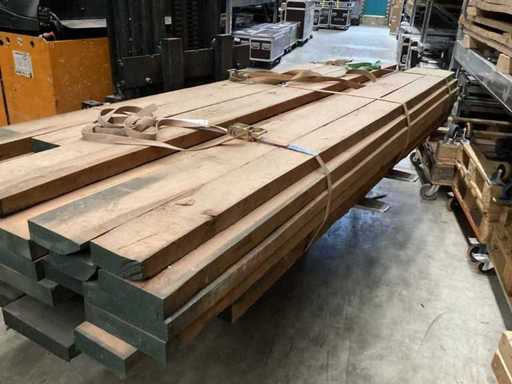Cherry European planed / boards edged on 4 sides / Cherry American / max 3.5 m long / max width board 32cm / thickness board 52mm / dry air-dried