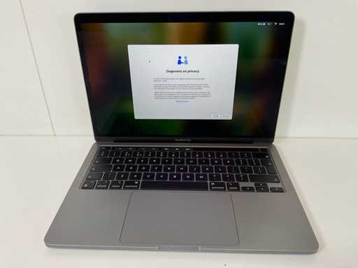 Apple MacBook Pro 13", Apple M1, 8 GB di RAM, 251 GB di laptop NVMe