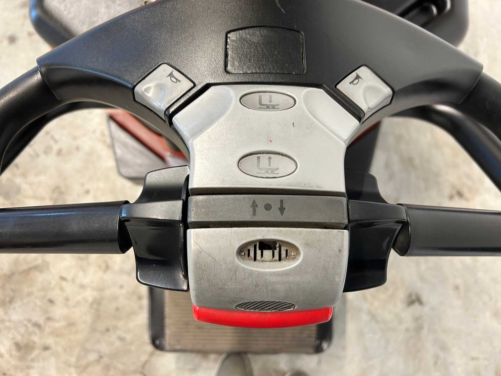 Toyota – 2002 – 7PML20 – Electric pallet truck