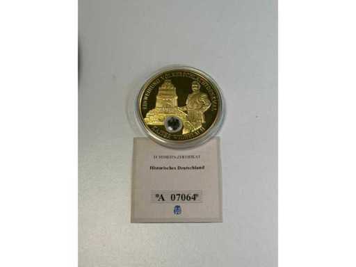 Medal pamiątkowy 50 mm pozłacany z kolorową naklejką – Historyczne Niemcy Cesarz Wilhelm II
