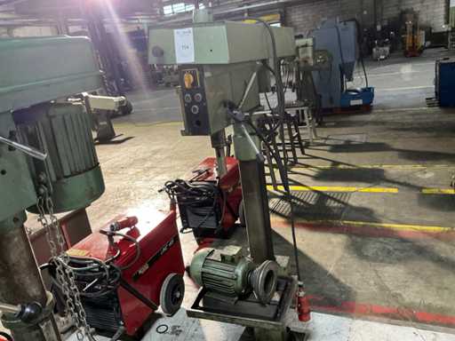 Column drilling machine