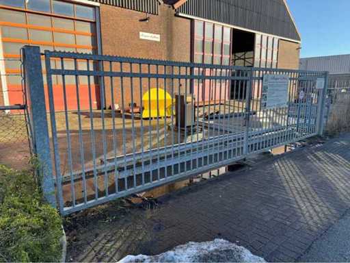 Gegalvaniseerd hekwerk (7,90x2,00 mtr)