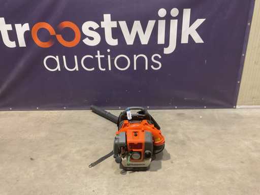 Husqvarna 350 BT Leaf Blower