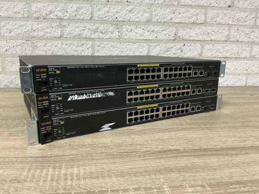 Prze??cznik Aruba 2530-24 19" (3x)