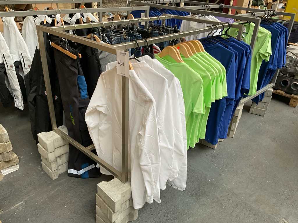 Work and leisure clothing (30x)
