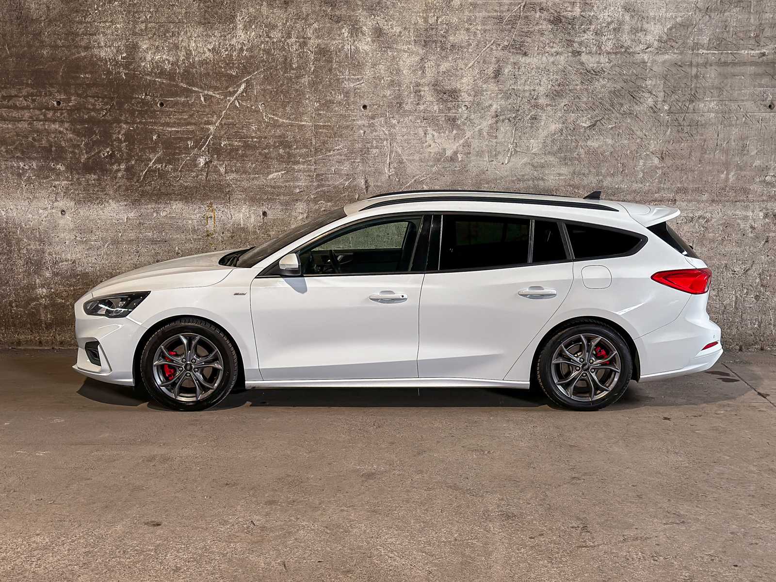 Ford Focus Wagon 1.0 EcoBoost Hybrid ST Line X Business 122pk 2021 (Origineel-NL+1eigenaar), N-245-JG