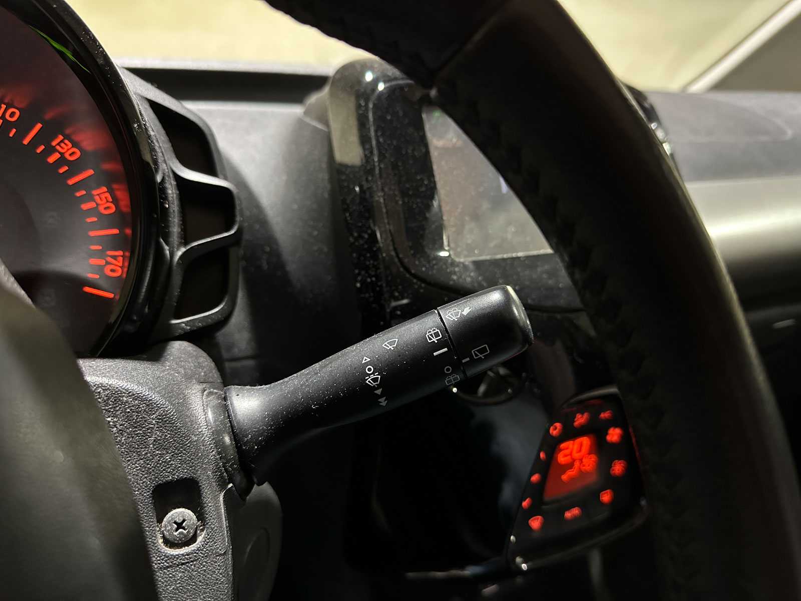 Peugeot 108 1.2 Puretech Allure 82pk 2015, PP-318-L