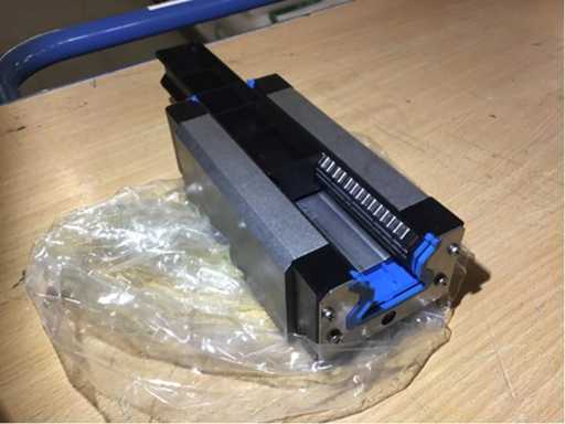 Roller Guide Carriage