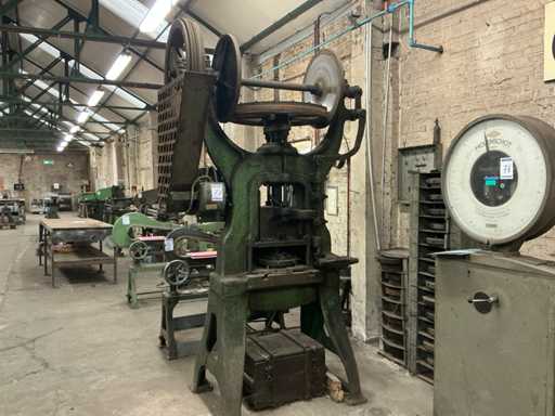 Heavy Duty Screw Press Machine