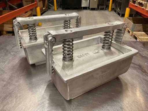 EJS BM75 Vleespersvorm (2x)