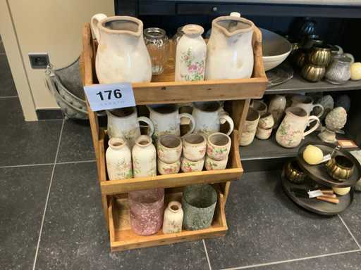 Wooden rack with decoration