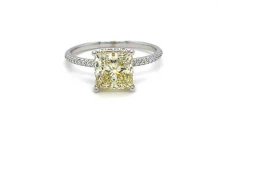 Bague en or blanc 14 carats avec 2,24 ct diamant