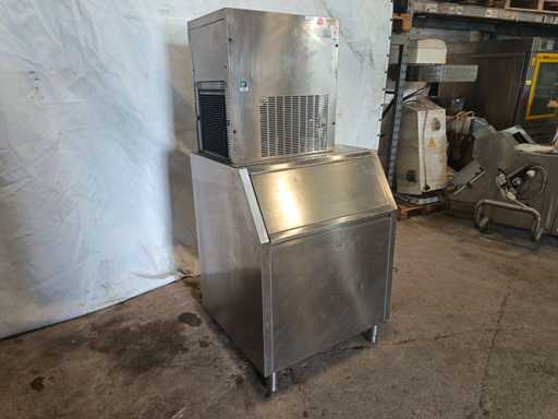 AHT BREMA IJSBLOKJESMACHINES - G250A-Q - IJsblokjesmachine - 2014