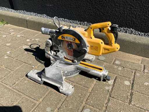 DeWalt - DWS774 - Q5 - Afkortzaag