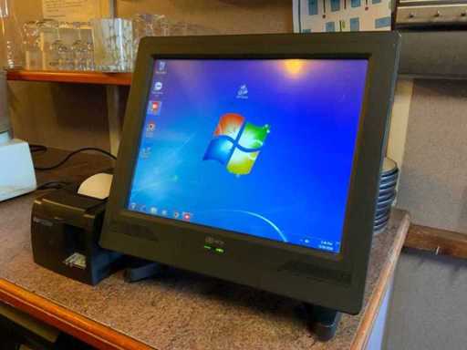 NCR 7611-1000-8801 Touchscreen-POS-System mit 1 x Stern TSP 100-3 Quittungsdrucker