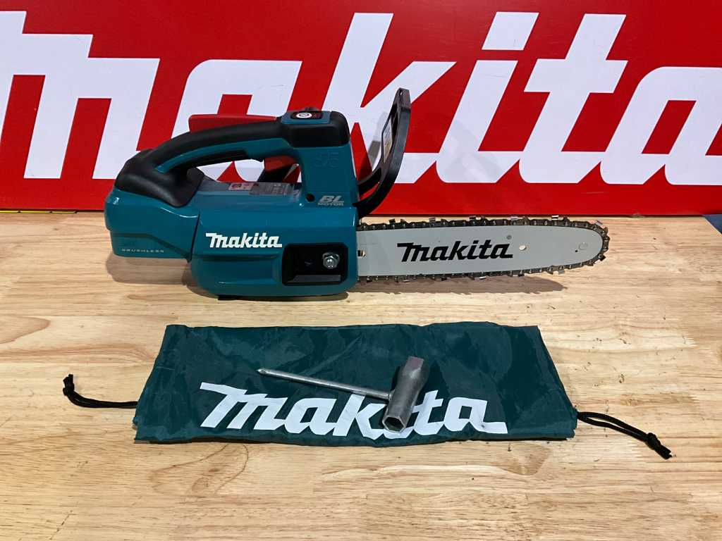 Motosega a batteria MAKITA DUC 254Z 18V barra da 25 cm, batteria