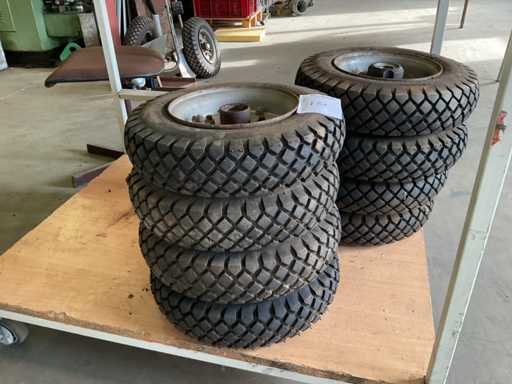 Neumáticos rellenos de espuma Duro (8x)