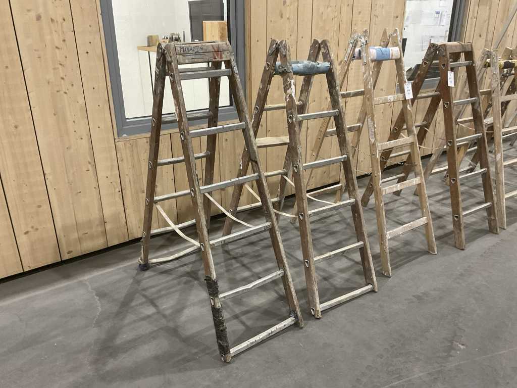 Wooden ladder (3x)