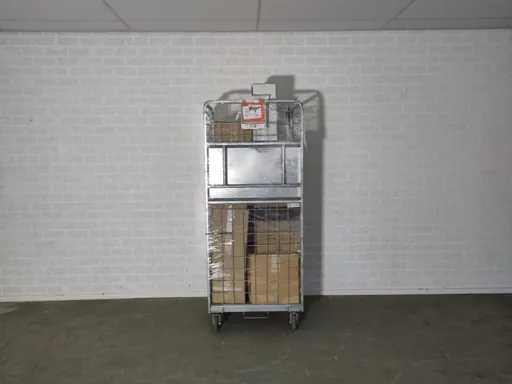 Rolcontainer met diverse producten