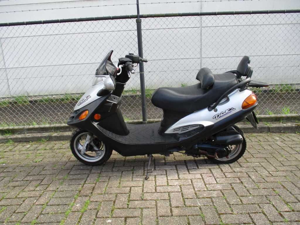 Kymco (scooter only intended for parts) - Moped - Dink 50 Liquid cooled 2 Tact - Scooter