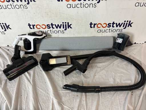 Samsung HW-S61A/ZG - Europees model + Bosch Serie 8 BSS825ALL steelstofzuiger