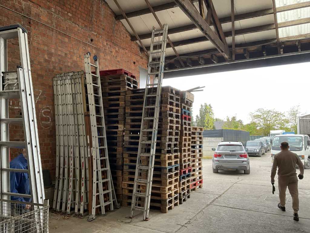 2-part aluminum sliding ladder