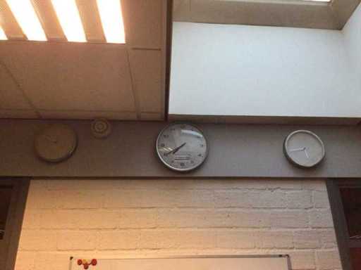 Clock (3x)