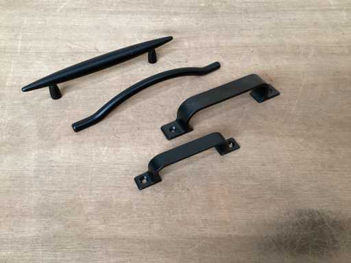 Maniglie per mobili Hermeta nero opaco (284x)