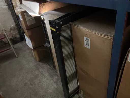 Diverse condensatoren en radiatoren voor o.a. Mercedes-Benz (11x)