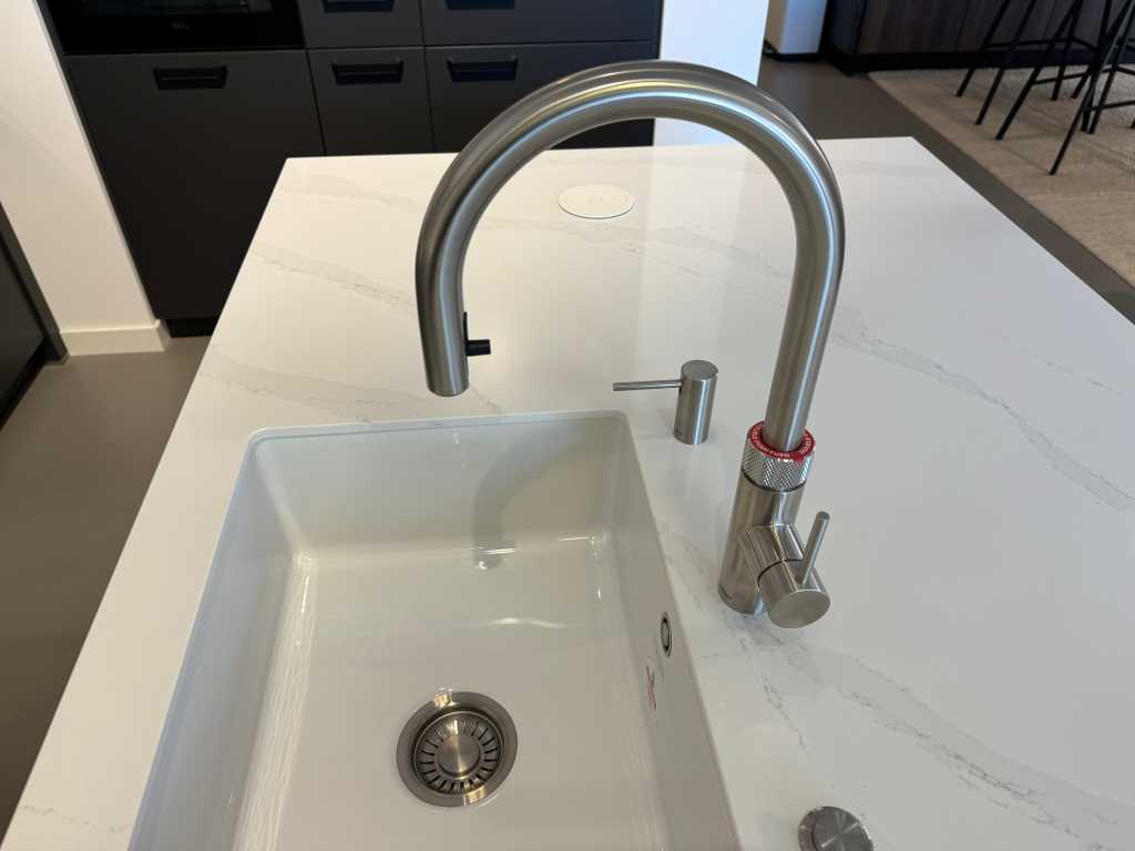 Quooker - Boiling water tap without boiler (c)