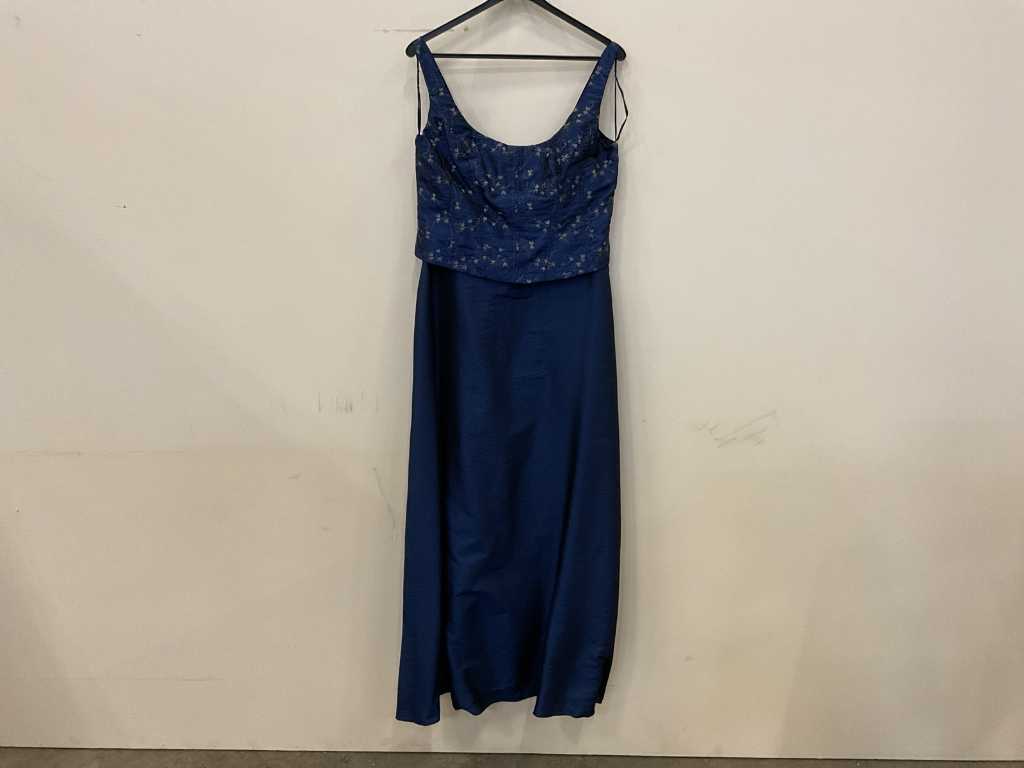 Faviana Prom Dress (size 40)